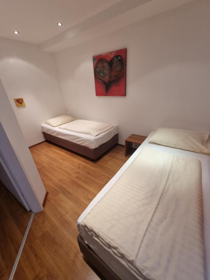 Appartment Maxglan Salzburg Bagian luar foto